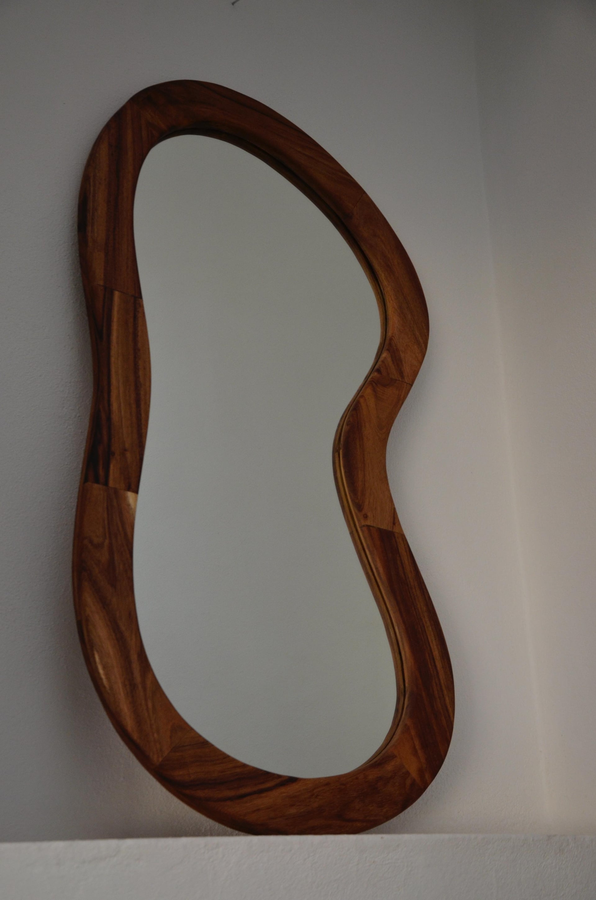 Espejo Amorfo 180×80 de Parota y Maple — image 1